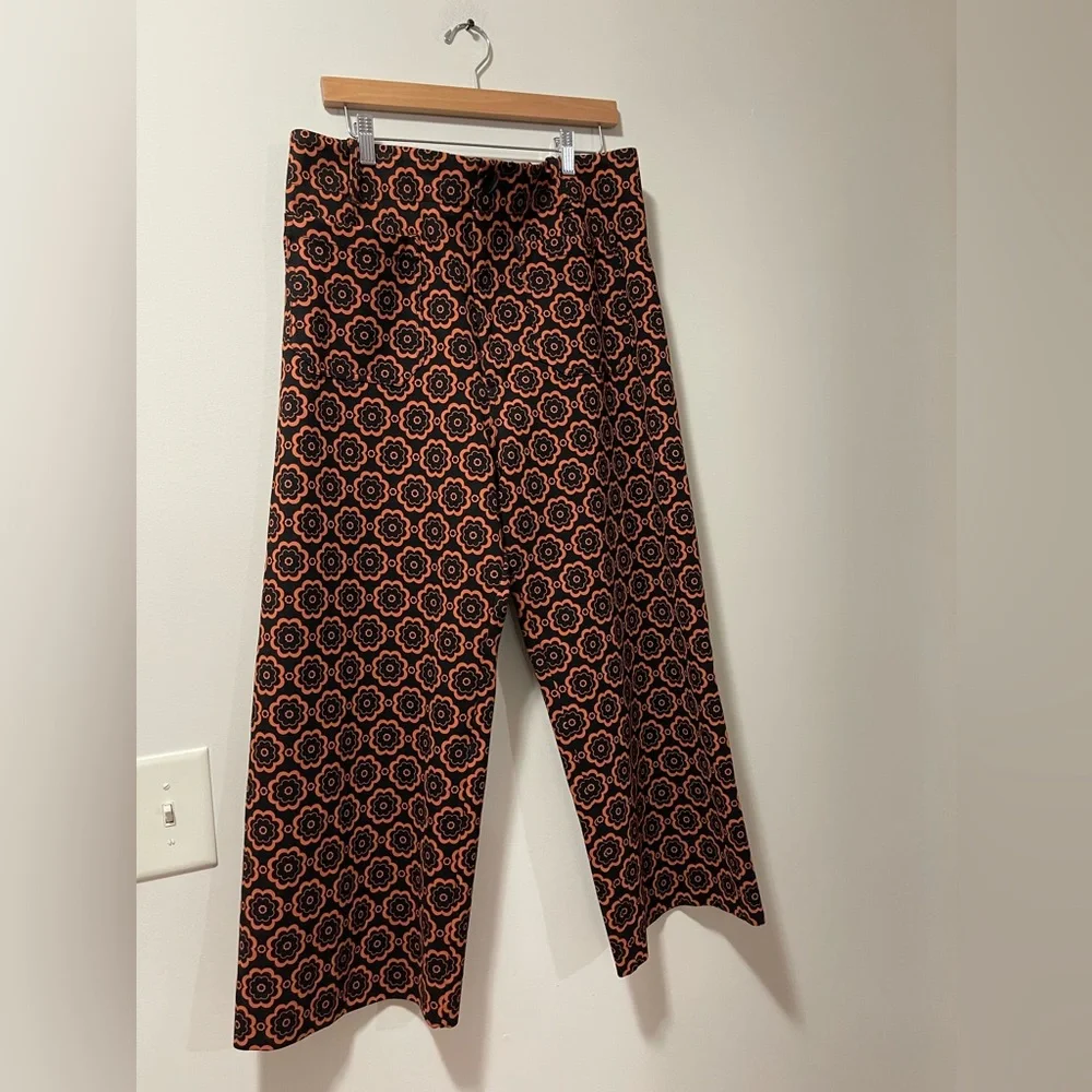 Maeve Anthropologie Colette Wide Leg High Waist Ponte Motif Cropped Pants Sz 34 - Picture 4 of 11